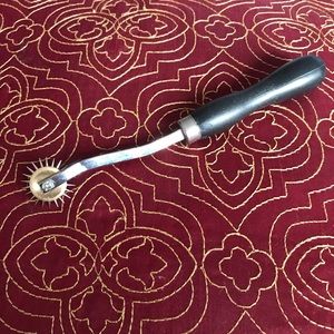 Wartenberg pinwheel